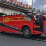 Brakkk..!! Bus Sipirok Nauli Kecelakaan di Padang, Badan Bus Terbelah Dua, 17 Penumpang Terluka..!!